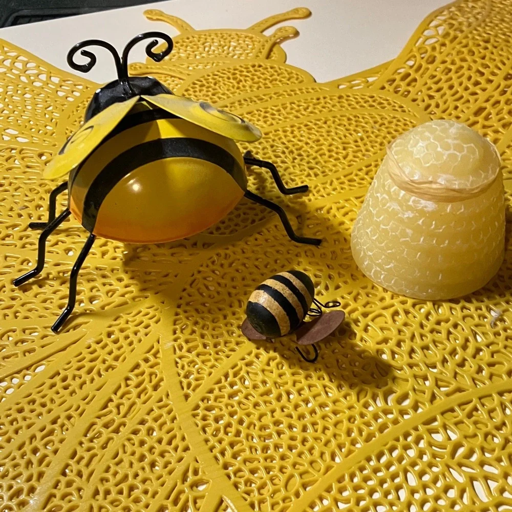 Bee decor . I used only for decor. Rae Dunn mug. Rae Dun honey pot. Other items - Picture 7 of 13